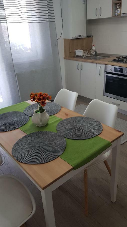 Apartament Karina Navodari Exterior photo
